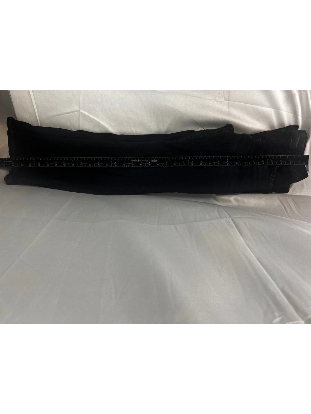 Wrangler Classic Fit Dark Blue Denim Jeans Size 12 Regular